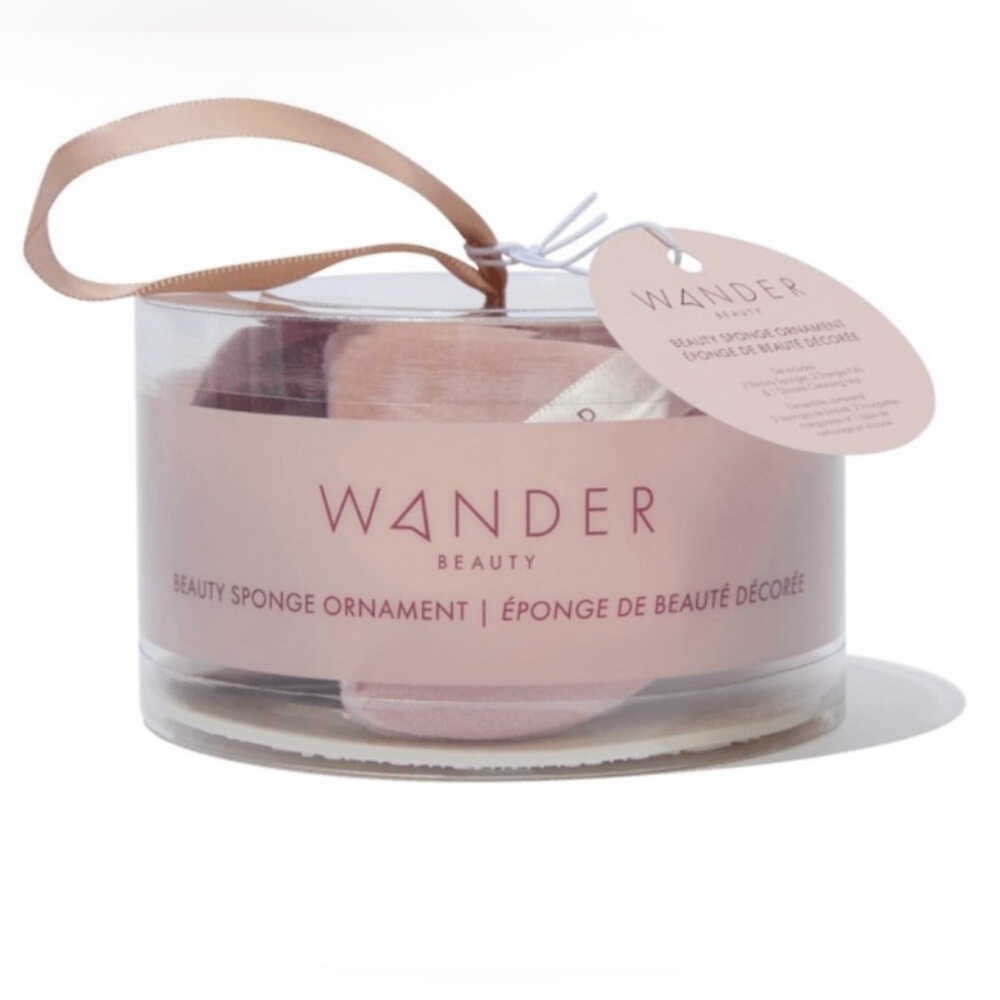 Wander Beauty NWT Good To Go 5 pc Beauty Sponge Ornament